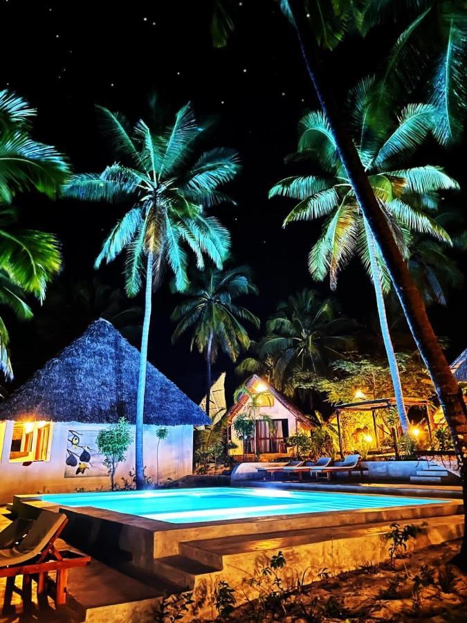 Mnana Beach Bungalows Pingwe Exterior photo